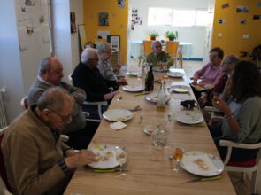 Déjeuner avec l'Accueil de Jour